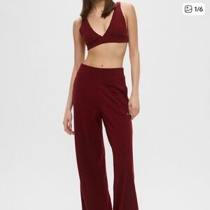 ALO Yoga Burgundy Red Ribbed Knit Take Comfort pants and bra Set XS